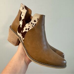 Pierre Dumas West Tan Cow Print Vegan Leather Ankle Booties Size 8